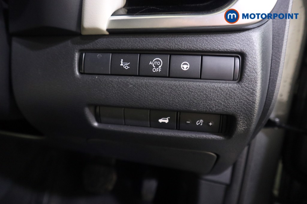 Nissan Qashqai Tekna Automatic Petrol SUV - Stock Number (1602952) - 10th supplementary image