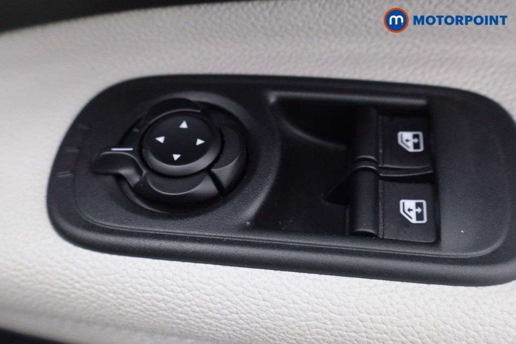 Fiat 500 La Prima Automatic Electric Convertible - Stock Number (1603045) - 19th supplementary image