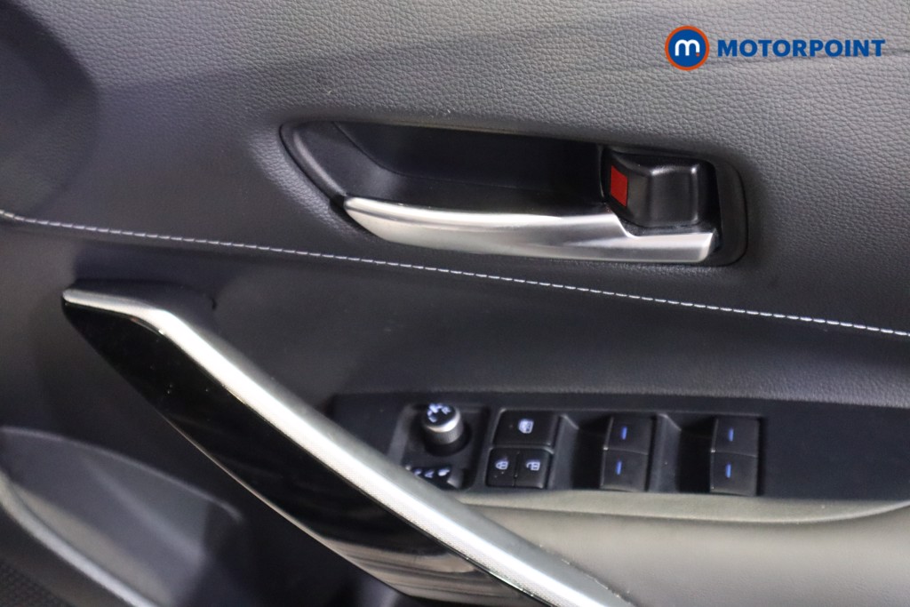 Toyota Corolla Design Automatic Petrol-Electric Hybrid Hatchback - Stock Number (1603379) - 10th supplementary image