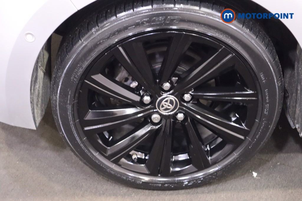 Toyota Corolla Design Automatic Petrol-Electric Hybrid Hatchback - Stock Number (1603379) - 21st supplementary image