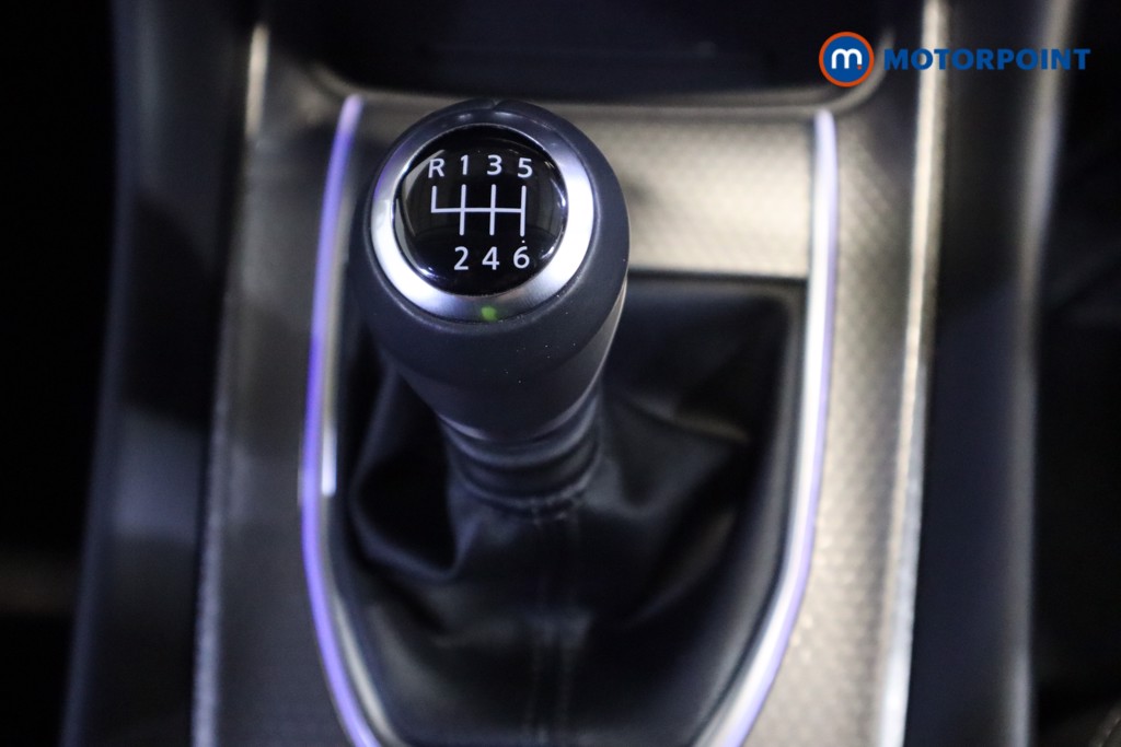 Nissan Qashqai N-Connecta Manual Petrol SUV - Stock Number (1603585) - 5th supplementary image
