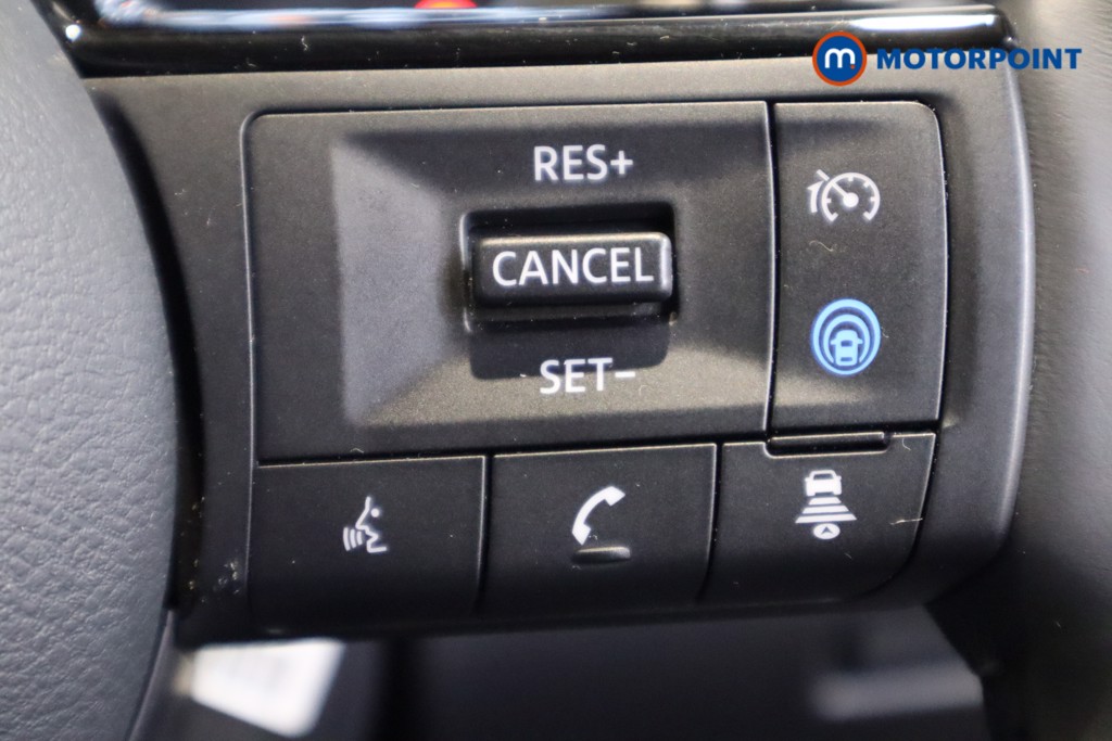 Nissan Qashqai N-Connecta Manual Petrol SUV - Stock Number (1603585) - 17th supplementary image