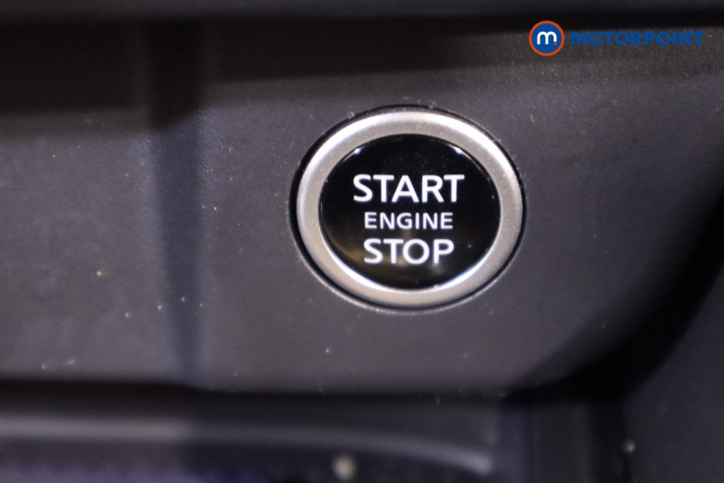 Nissan Qashqai N-Connecta Manual Petrol SUV - Stock Number (1603585) - 19th supplementary image