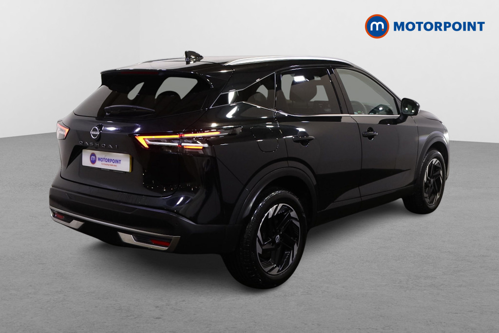 Nissan Qashqai N-Connecta Manual Petrol SUV - Stock Number (1603585) - Drivers side rear corner