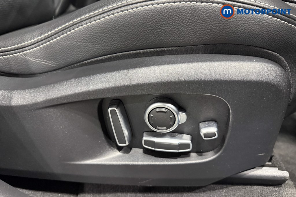 Jaguar F-Pace R-Dynamic Se Automatic Petrol SUV - Stock Number (1603696) - 2nd supplementary image