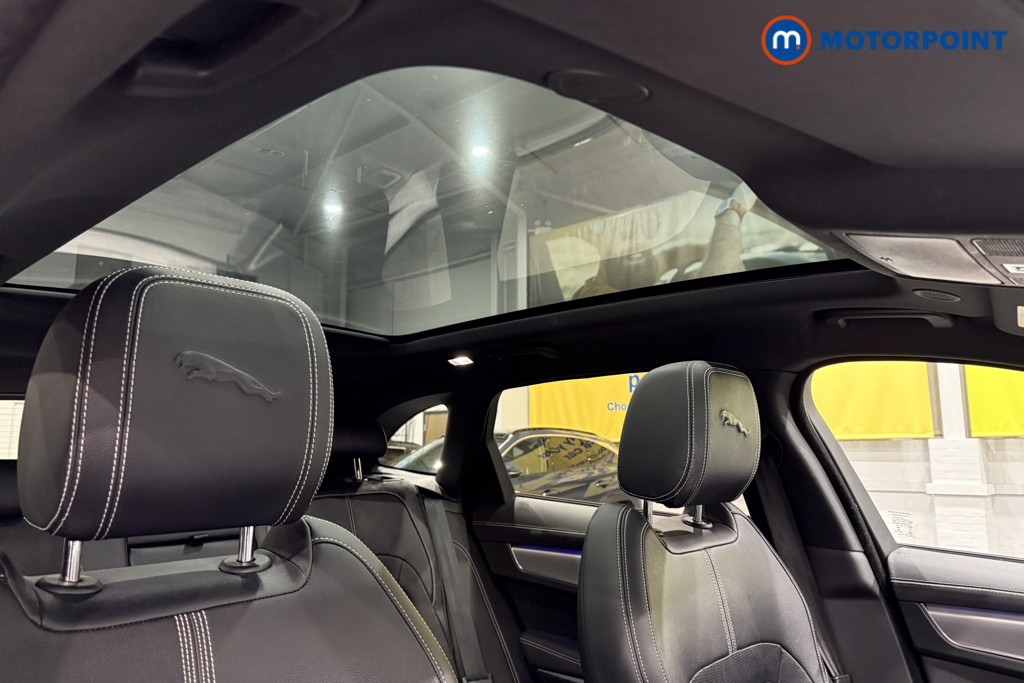 Jaguar F-Pace R-Dynamic Se Automatic Petrol SUV - Stock Number (1603696) - 17th supplementary image