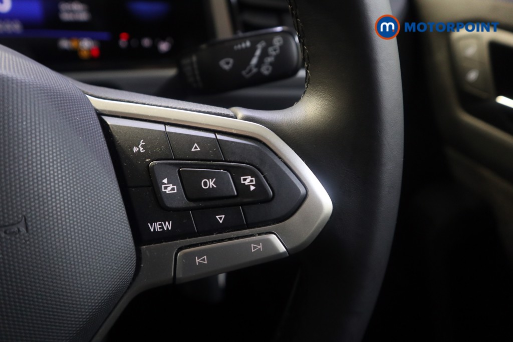 Volkswagen T-Roc Life Manual Petrol SUV - Stock Number (1603751) - 4th supplementary image