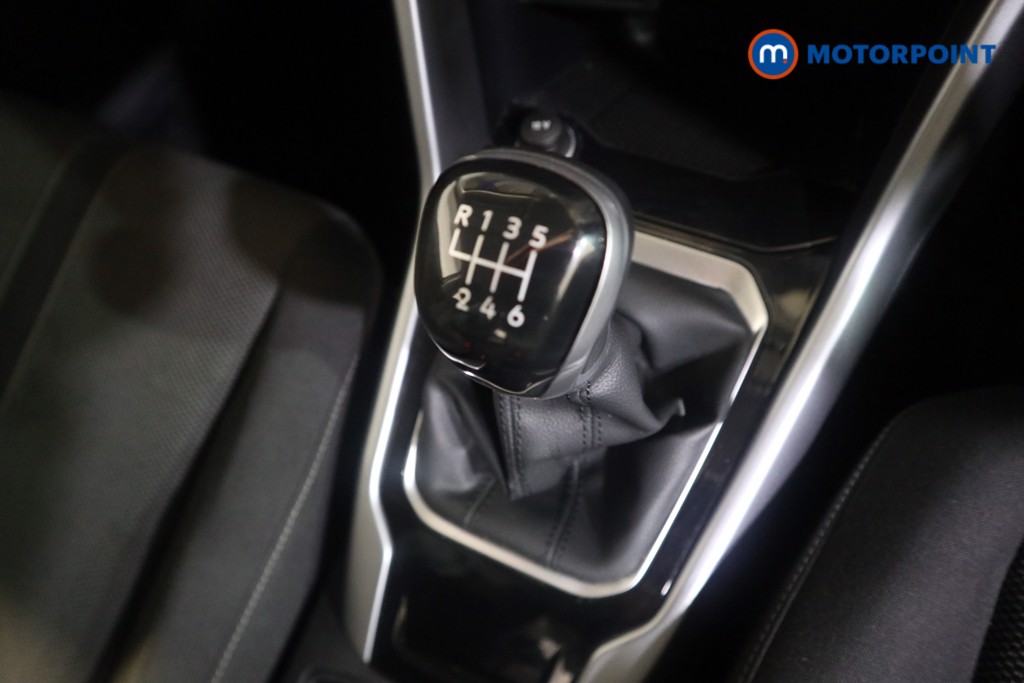 Volkswagen T-Roc Life Manual Petrol SUV - Stock Number (1603751) - 8th supplementary image