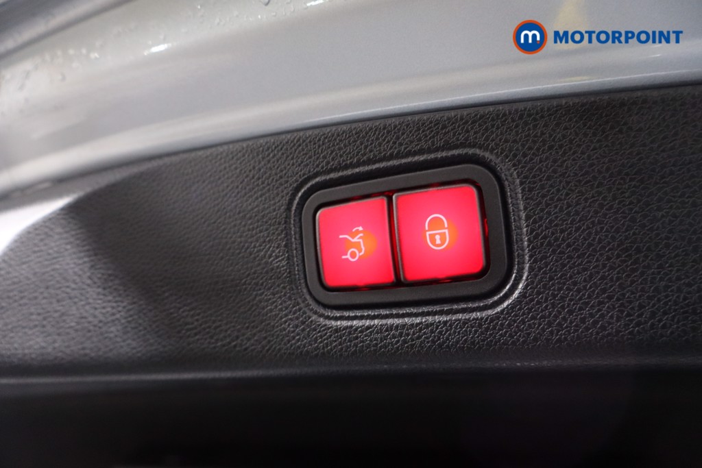 Mercedes-Benz E Class Amg Line Night Edition Automatic Petrol Coupe - Stock Number (1604142) - 36th supplementary image