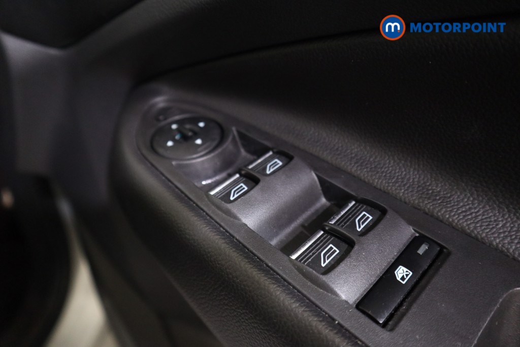 Ford Kuga St-Line Manual Diesel SUV - Stock Number (1604231) - 14th supplementary image