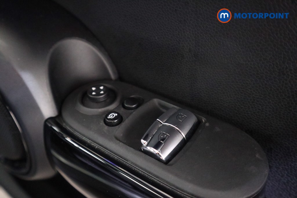 Mini Hatchback Cooper S Level 3 Automatic Electric Hatchback - Stock Number (1604543) - 11th supplementary image