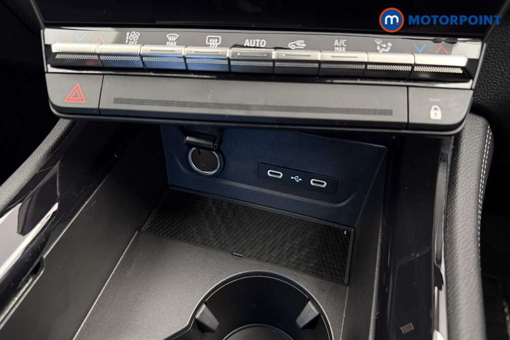 Renault Rafale Iconic Esprit Alpine Automatic Petrol-Electric Hybrid SUV - Stock Number (1604805) - 16th supplementary image