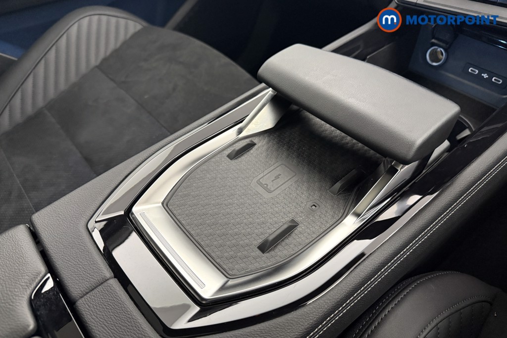 Renault Rafale Iconic Esprit Alpine Automatic Petrol-Electric Hybrid SUV - Stock Number (1604805) - 18th supplementary image