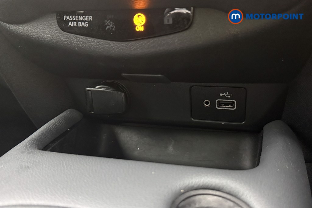 Nissan Juke Tekna Manual Petrol SUV - Stock Number (1604813) - 14th supplementary image