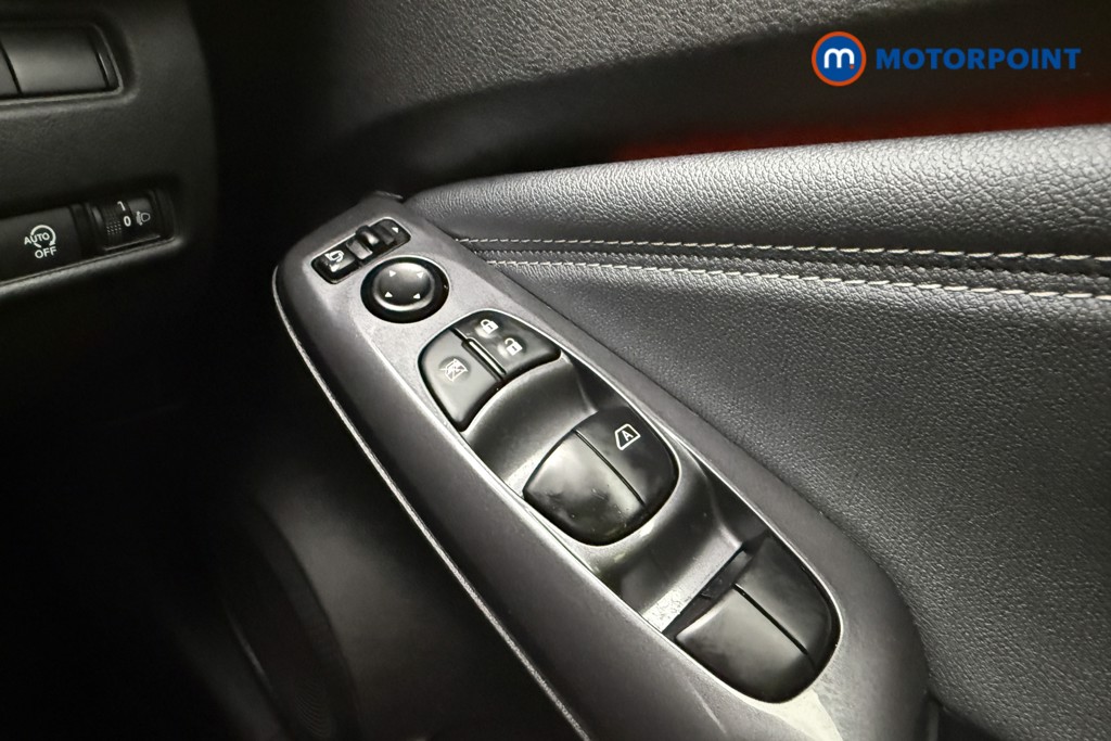 Nissan Juke Tekna Manual Petrol SUV - Stock Number (1604813) - 17th supplementary image