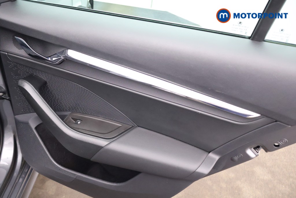 Skoda Octavia Se L Manual Petrol Estate - Stock Number (1605045) - 17th supplementary image