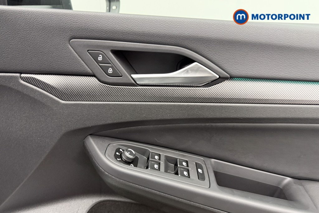 Volkswagen Golf R Black Edition Automatic Petrol Hatchback - Stock Number (1605249) - 35th supplementary image