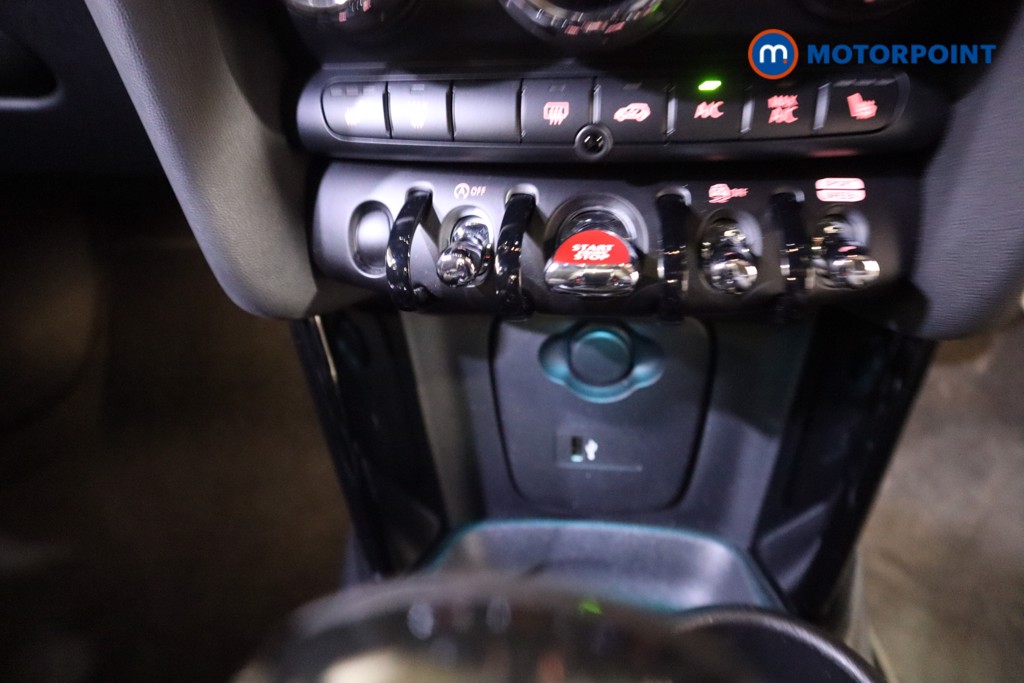 Mini Hatchback Cooper Sport Automatic Petrol Hatchback - Stock Number (1605536) - 6th supplementary image