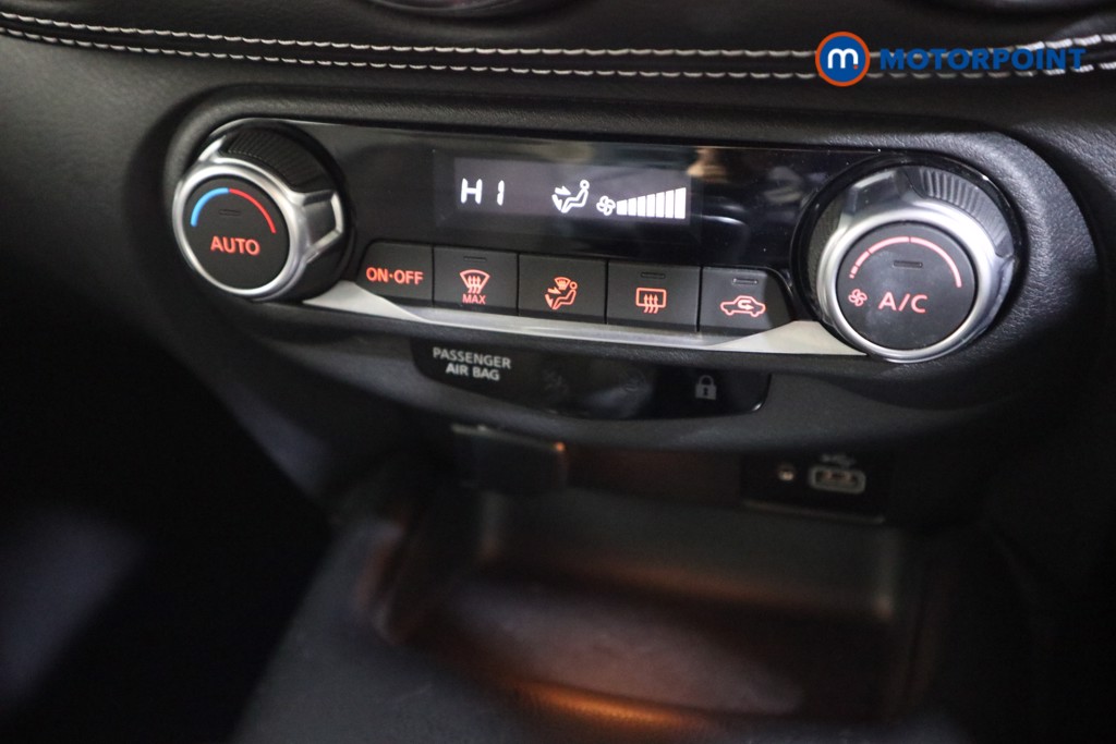 Nissan Juke N-Connecta Manual Petrol SUV - Stock Number (1566958) - 7th supplementary image