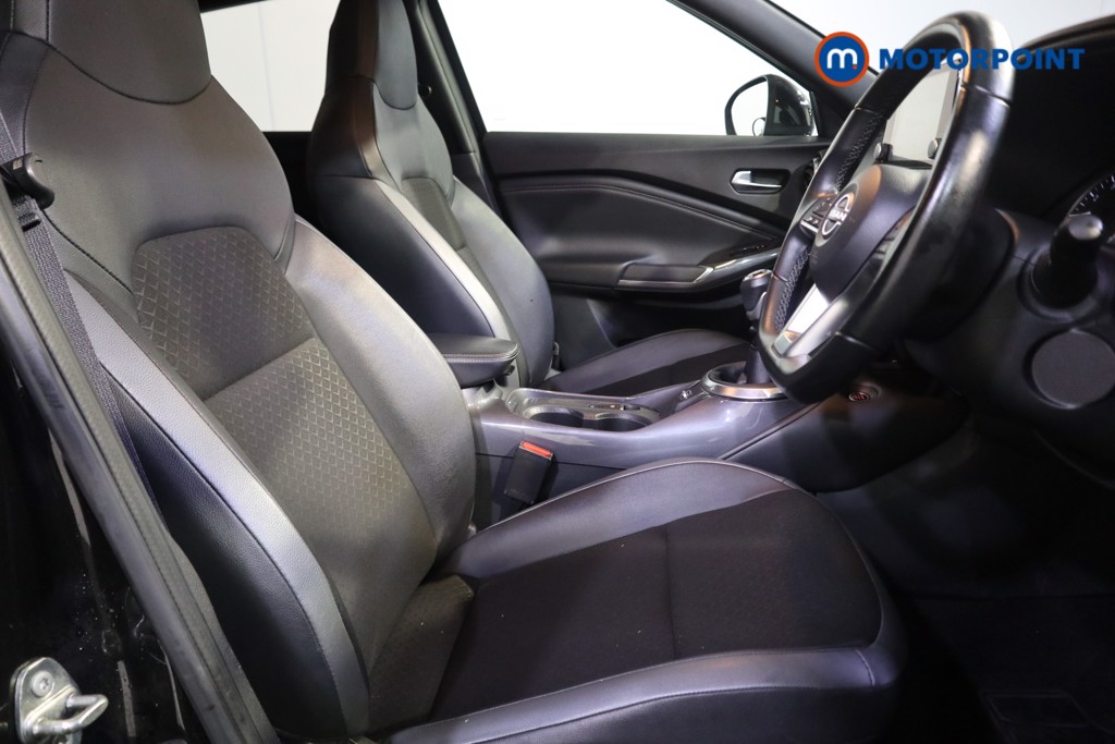 Nissan Juke N-Connecta Manual Petrol SUV - Stock Number (1566958) - 13th supplementary image
