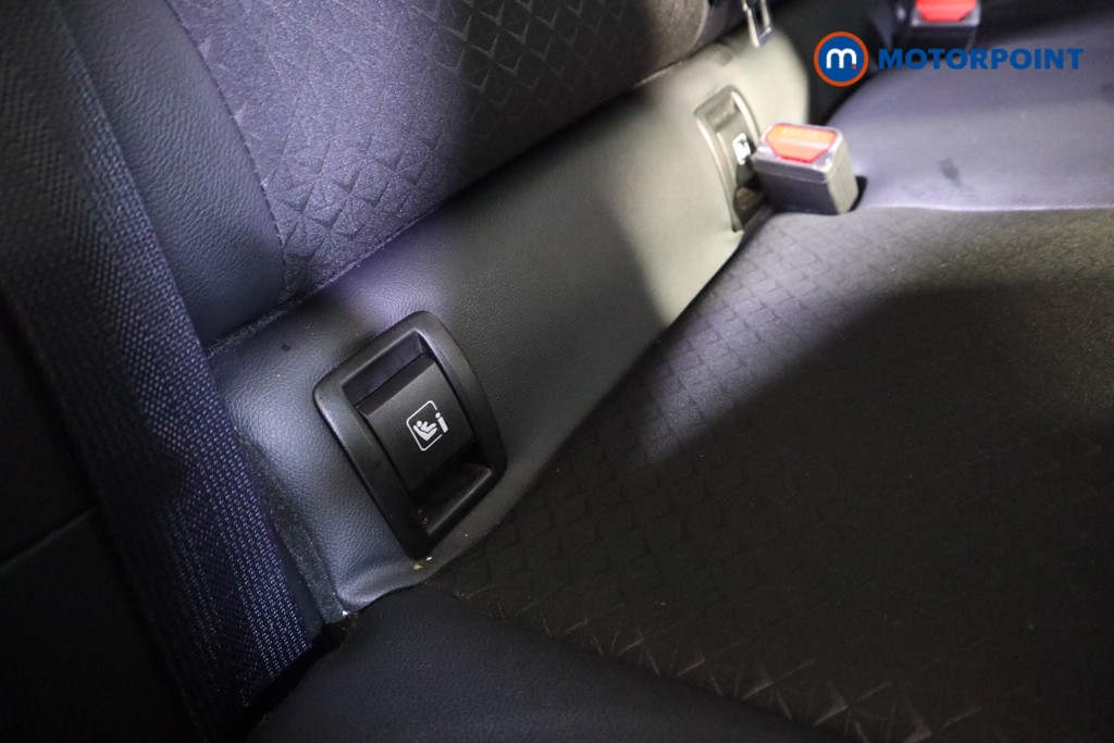 Nissan Juke N-Connecta Manual Petrol SUV - Stock Number (1566958) - 15th supplementary image