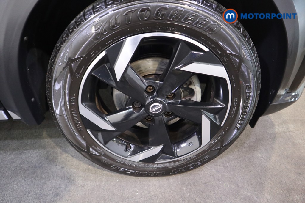 Nissan Juke N-Connecta Manual Petrol SUV - Stock Number (1566958) - 19th supplementary image