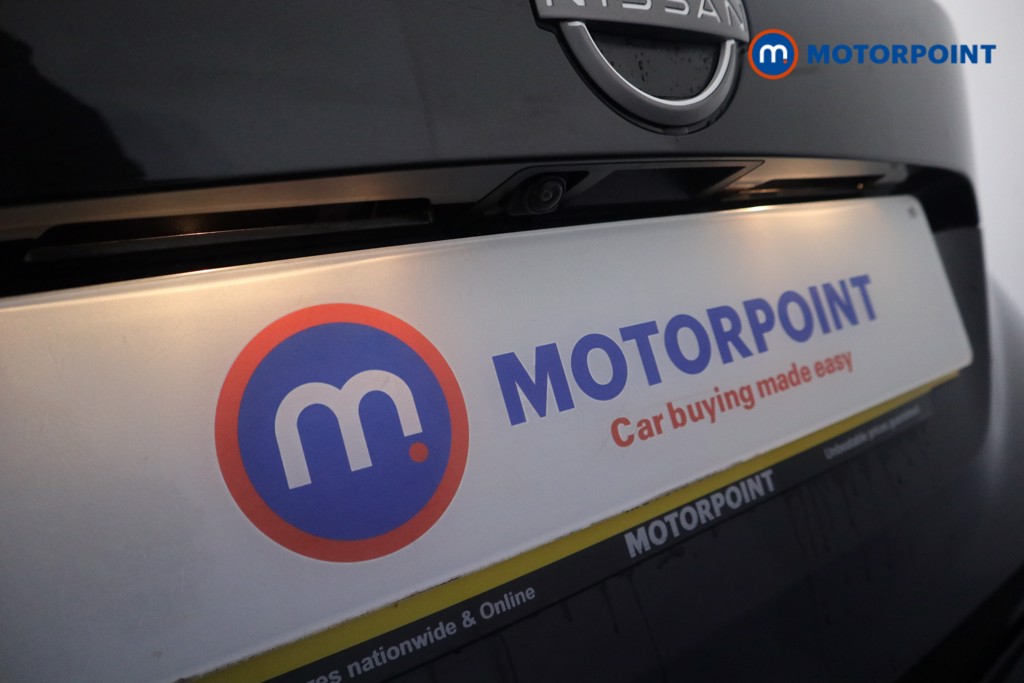 Nissan Juke N-Connecta Manual Petrol SUV - Stock Number (1566958) - 23rd supplementary image