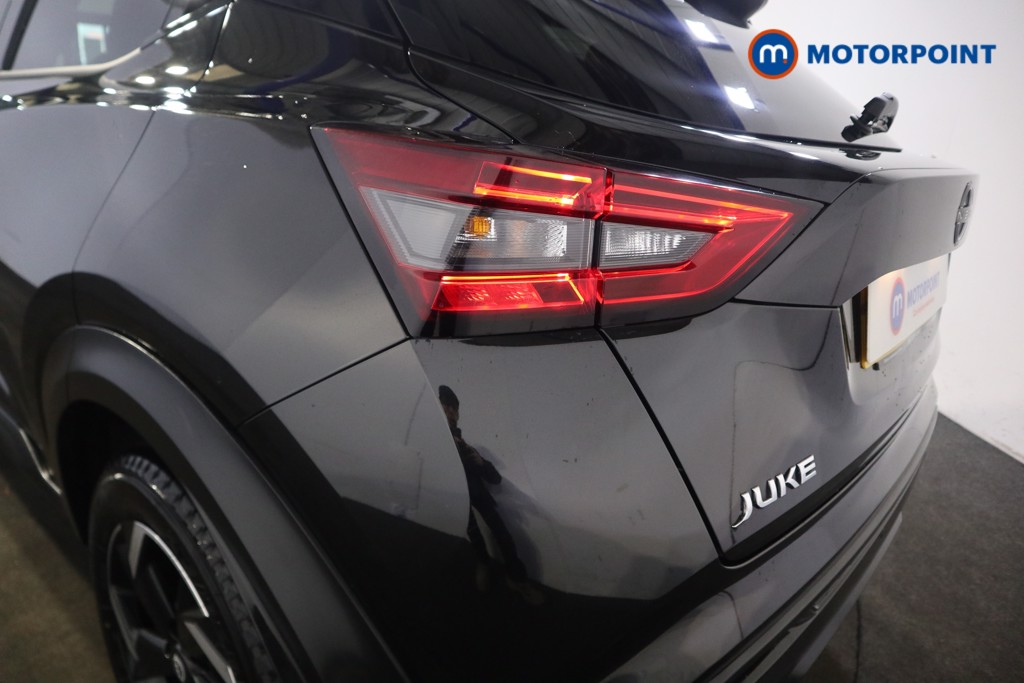 Nissan Juke N-Connecta Manual Petrol SUV - Stock Number (1566958) - 24th supplementary image
