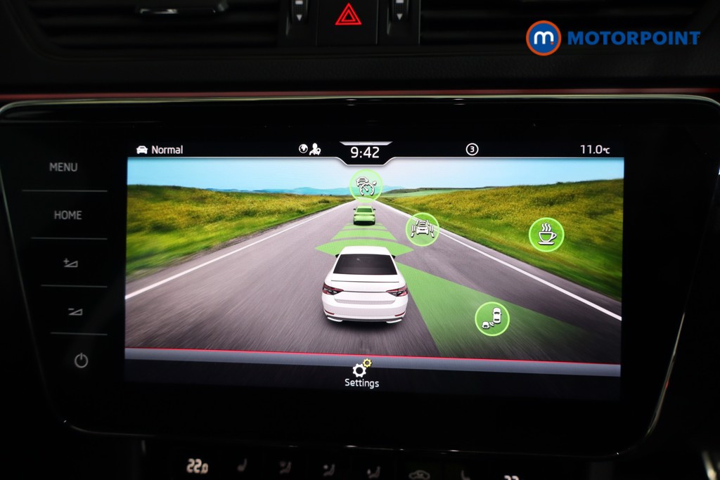 Skoda Superb Sport Line Plus Automatic Diesel Hatchback - Stock Number (1593073) - 9th supplementary image