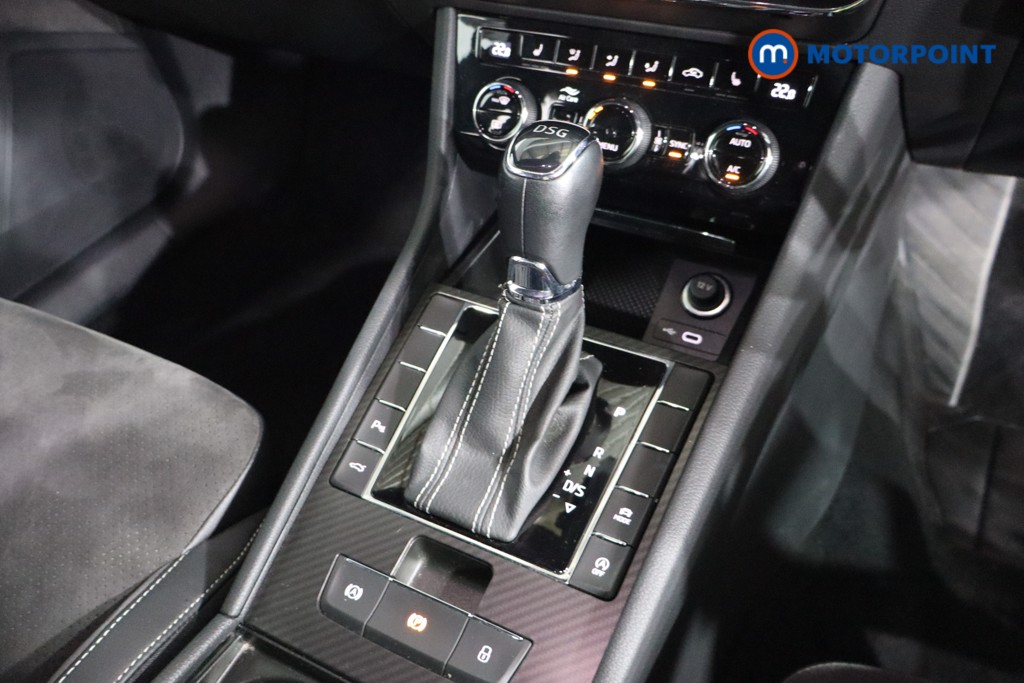 Skoda Superb Sport Line Plus Automatic Diesel Hatchback - Stock Number (1593073) - 12th supplementary image