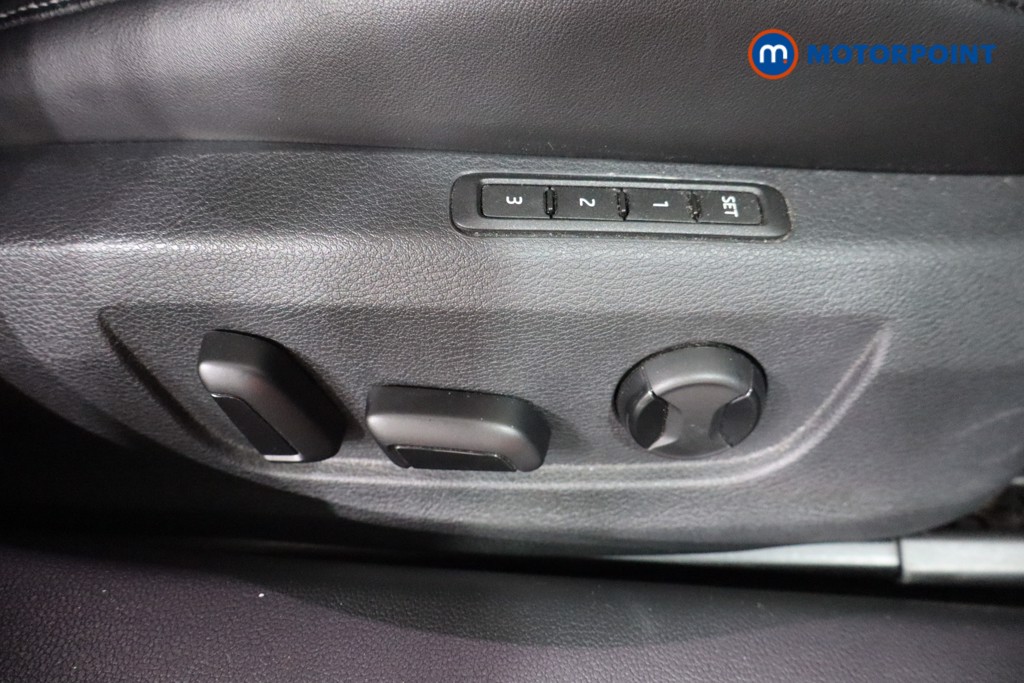 Skoda Superb Sport Line Plus Automatic Diesel Hatchback - Stock Number (1593073) - 20th supplementary image