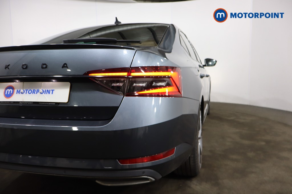 Skoda Superb Sport Line Plus Automatic Diesel Hatchback - Stock Number (1593073) - 33rd supplementary image