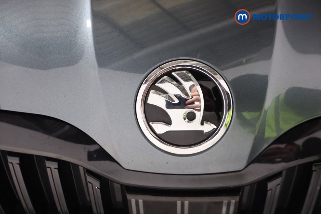 Skoda Superb Sport Line Plus Automatic Diesel Hatchback - Stock Number (1593073) - 35th supplementary image