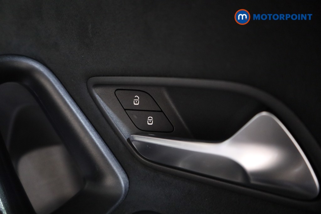 Mercedes-Benz A Class Amg Line Automatic Petrol Hatchback - Stock Number (1600821) - 11th supplementary image