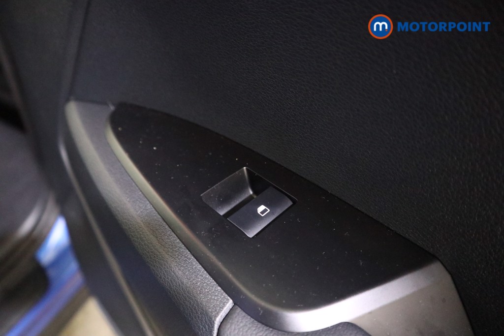 KIA Sportage Pure Automatic Petrol-Electric Hybrid SUV - Stock Number (1602011) - 16th supplementary image