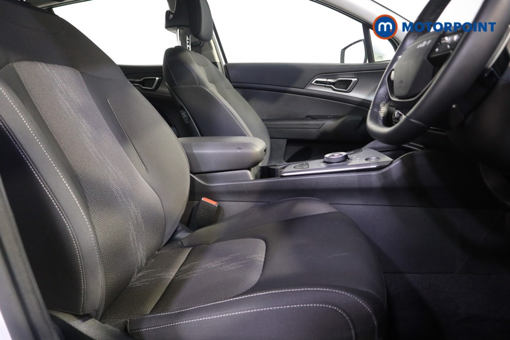 KIA Sportage Pure Automatic Petrol-Electric Hybrid SUV - Stock Number (1602017) - 14th supplementary image