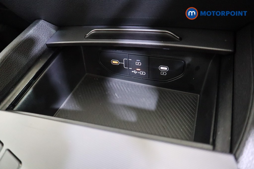 KIA Sportage Pure Automatic Petrol-Electric Hybrid SUV - Stock Number (1602028) - 8th supplementary image