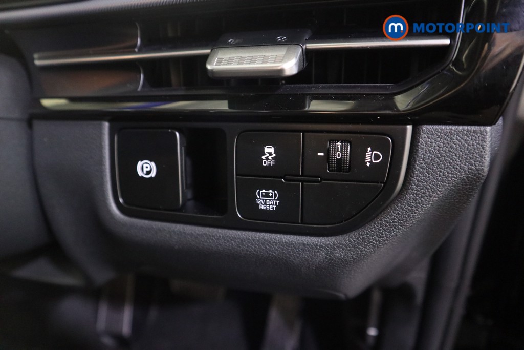 KIA Sportage Pure Automatic Petrol-Electric Hybrid SUV - Stock Number (1602028) - 11th supplementary image