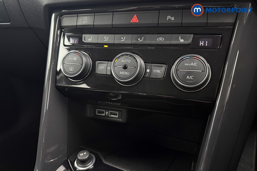 Volkswagen T-Roc SEL Automatic Petrol SUV - Stock Number (1602053) - 12th supplementary image