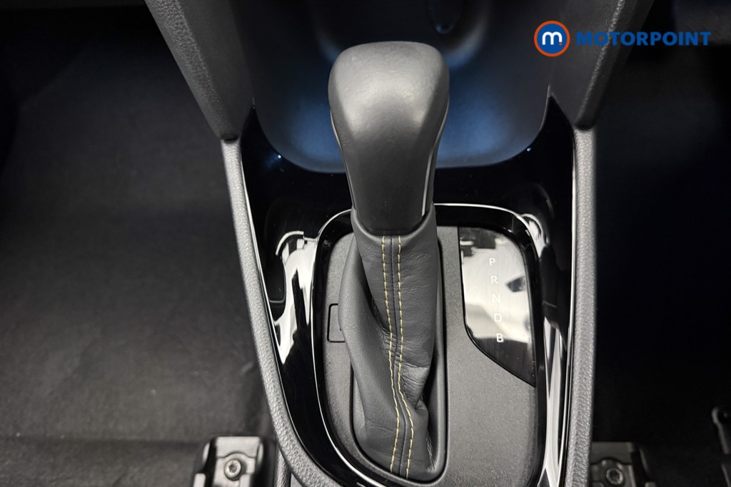 Toyota Yaris Cross Dynamic Automatic Petrol-Electric Hybrid Estate - Stock Number (1602883) - 7th supplementary image