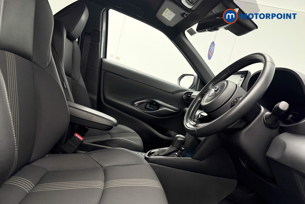 Toyota Yaris Cross Dynamic Automatic Petrol-Electric Hybrid Estate - Stock Number (1602883) - 8th supplementary image