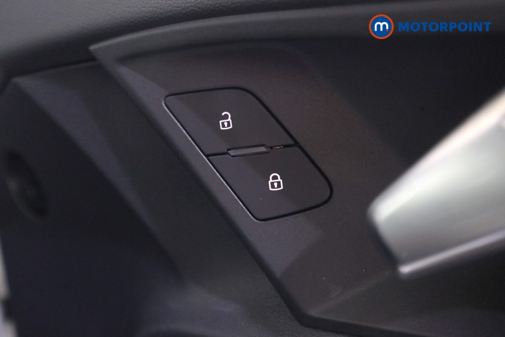 Audi A3 S Line Automatic Petrol Plug-In Hybrid Hatchback - Stock Number (1603920) - 11th supplementary image