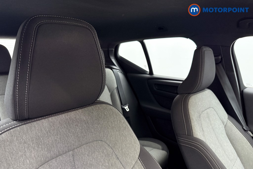 Volvo Xc40 Core Automatic Petrol SUV - Stock Number (1604785) - 19th supplementary image