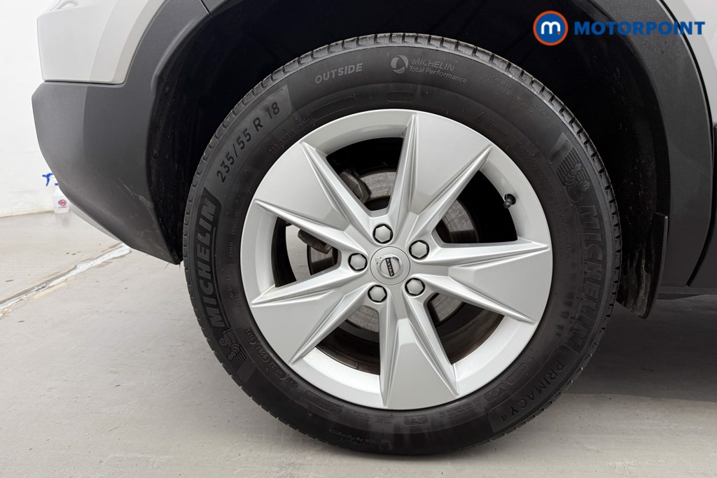 Volvo Xc40 Core Automatic Petrol SUV - Stock Number (1604785) - 31st supplementary image