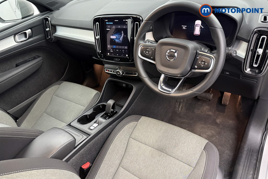 Volvo Xc40 Core Automatic Petrol SUV - Stock Number (1604785) - 1st supplementary image