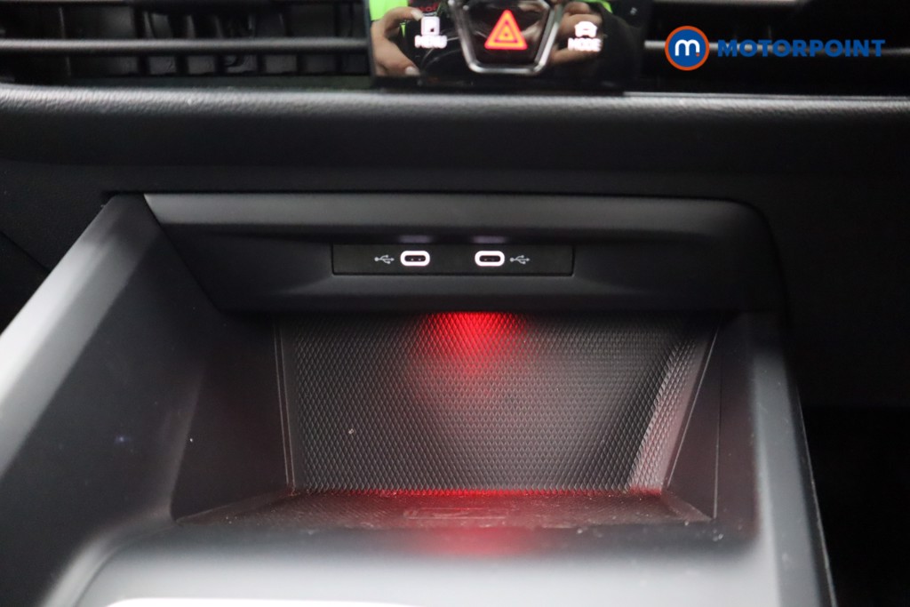 Volkswagen Golf R-Line Automatic Petrol Estate - Stock Number (1605749) - 13th supplementary image