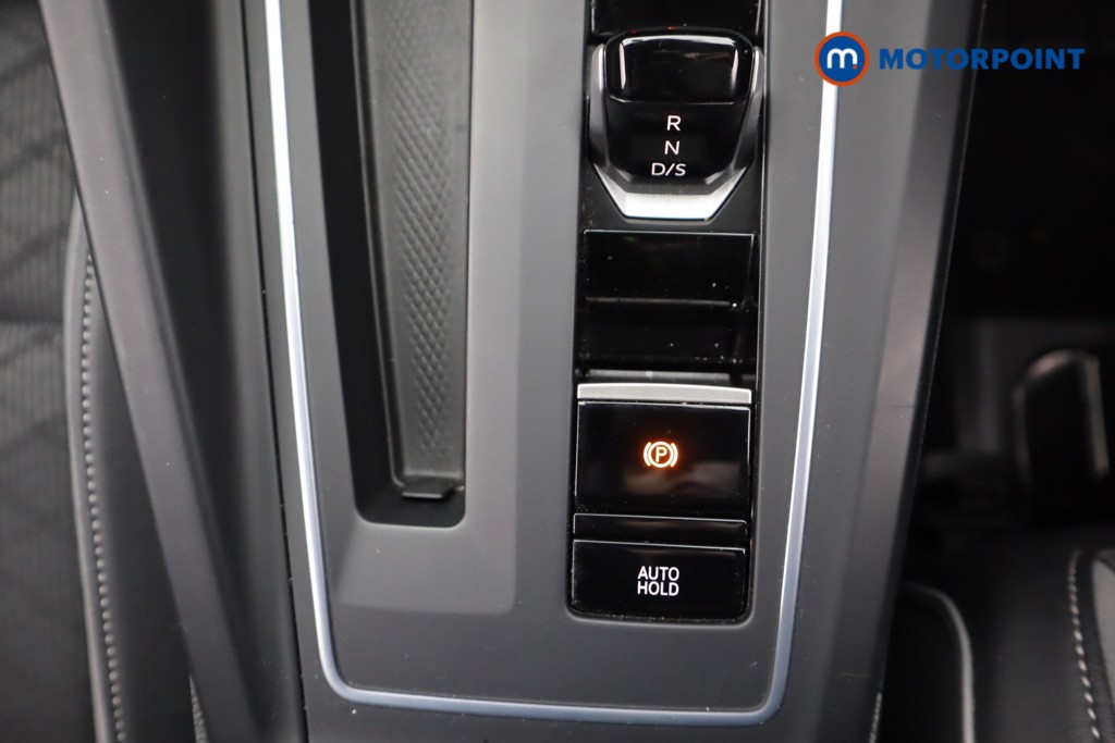 Volkswagen Golf R-Line Automatic Petrol Estate - Stock Number (1605749) - 16th supplementary image