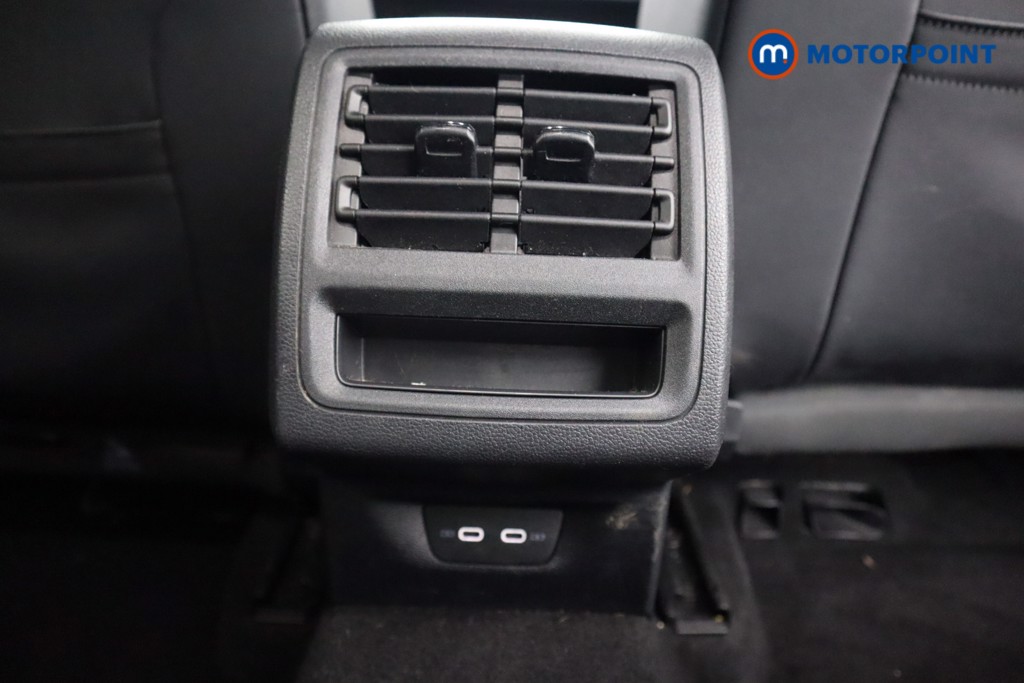 Volkswagen Golf R-Line Automatic Petrol Estate - Stock Number (1605749) - 25th supplementary image