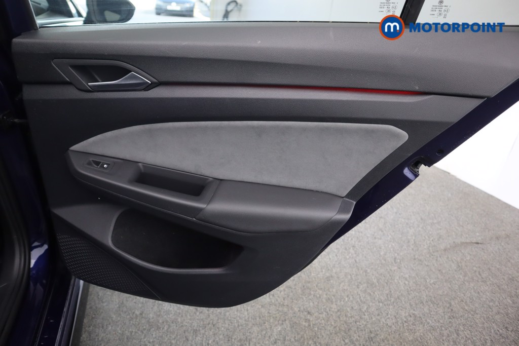 Volkswagen Golf R-Line Automatic Petrol Estate - Stock Number (1605749) - 29th supplementary image