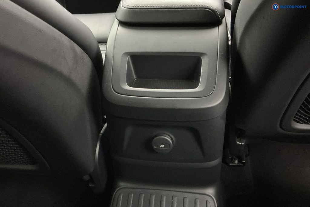 Volvo Xc60 R Design Pro Automatic Petrol Plug-In Hybrid SUV - Stock Number (1595609) - 13th supplementary image